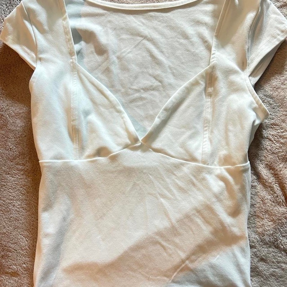 SHEIN White V-Neck Cap Sleeve Camisole